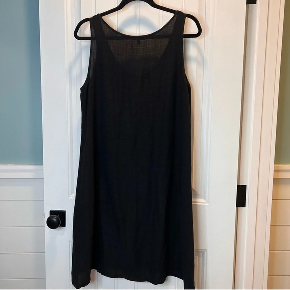 Eileen Fisher Black Pleated Front Center Sleeveless Dress. Size Medium. - Picture 3 of 9